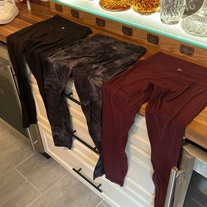 Women's size 4 3 pairs Lululemon leggings
